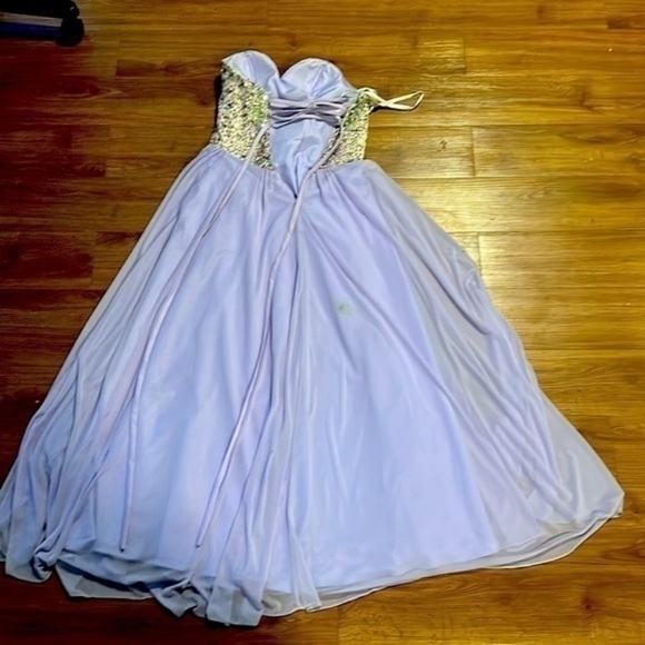 Beautiful Rhinestone Strapless Tie  Up Prom Dress - Picture 2 of 5